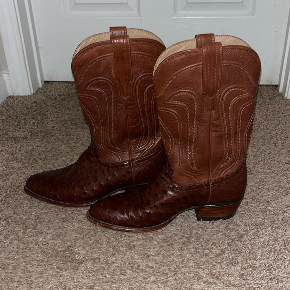 Tecovas Women’s Jessie Ostrich Boots in Bourbon size 10.5B